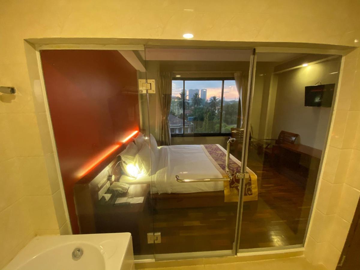 My Dream Hotel Rangoon Buitenkant foto